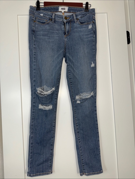 PAIGE Denim - PAIGE Distressed Skinny Jeans — Light Wash Blue Sz 28” rise 8” quiet luxury